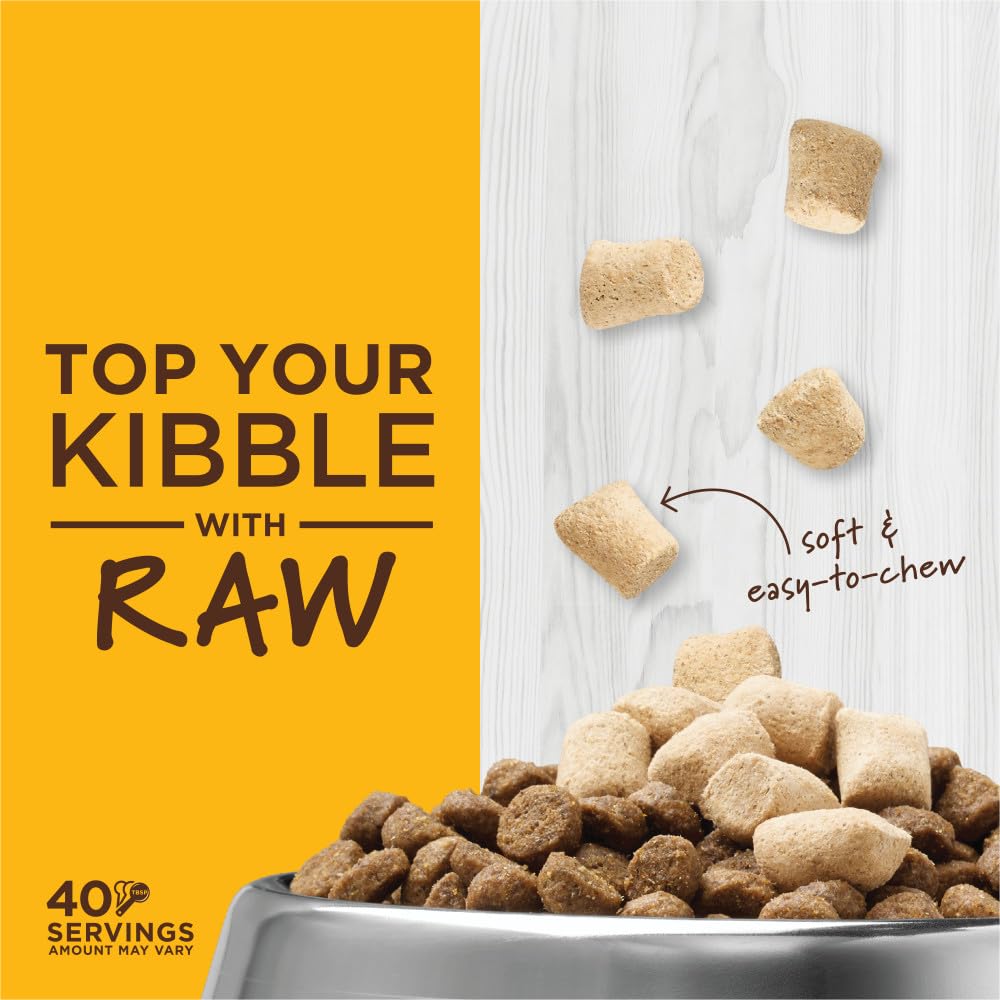 Instinct Raw Boost Mixers – lyophilisées, nutriments préservés pour une énergie soutenue.