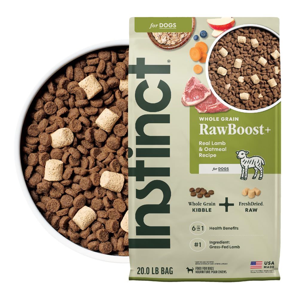 Instinct RawBoost croquettes agneau et avoine, texture croustillante pour une alimentation équilibrée.