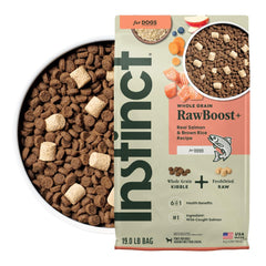 Instinct RawBoost – paquet saumon et riz brun, nutrition complète prête à être servie.