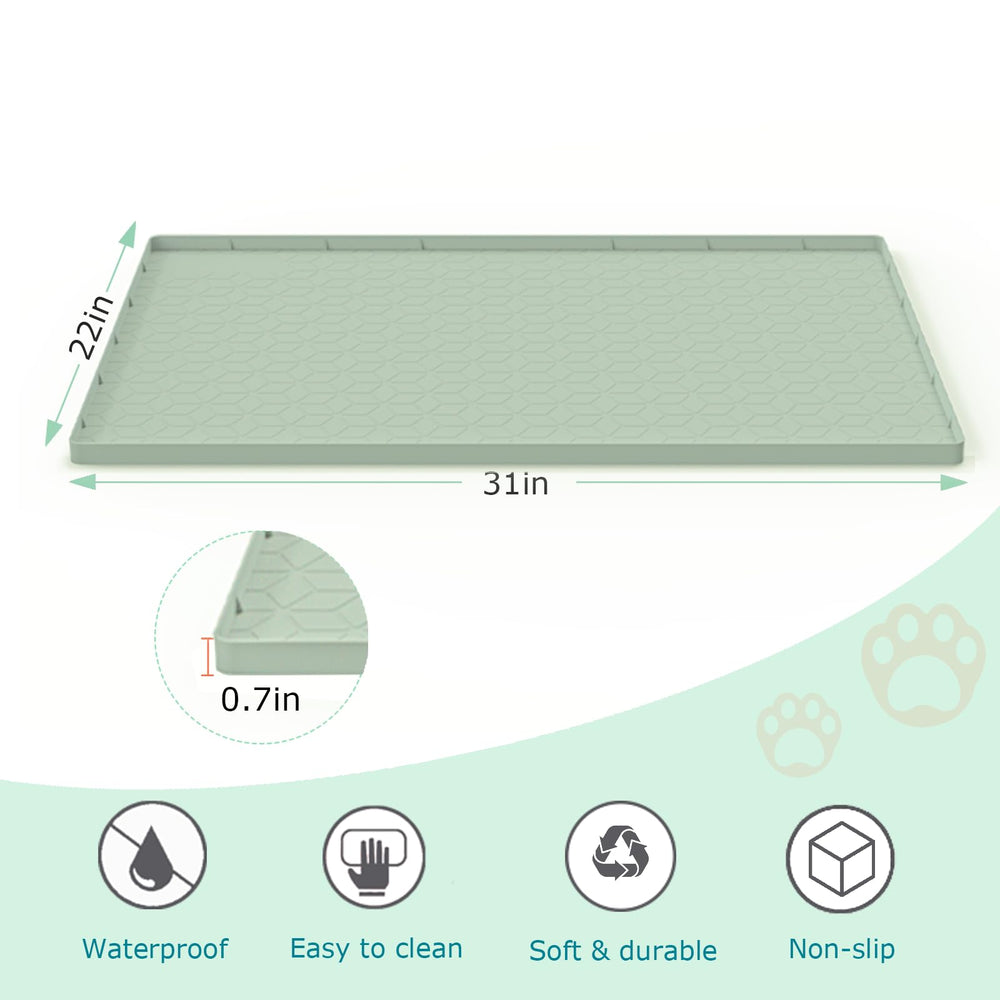 Tapis Jacooxi Litiere anti-glissement demeure en place pendant les jeux du chat.
