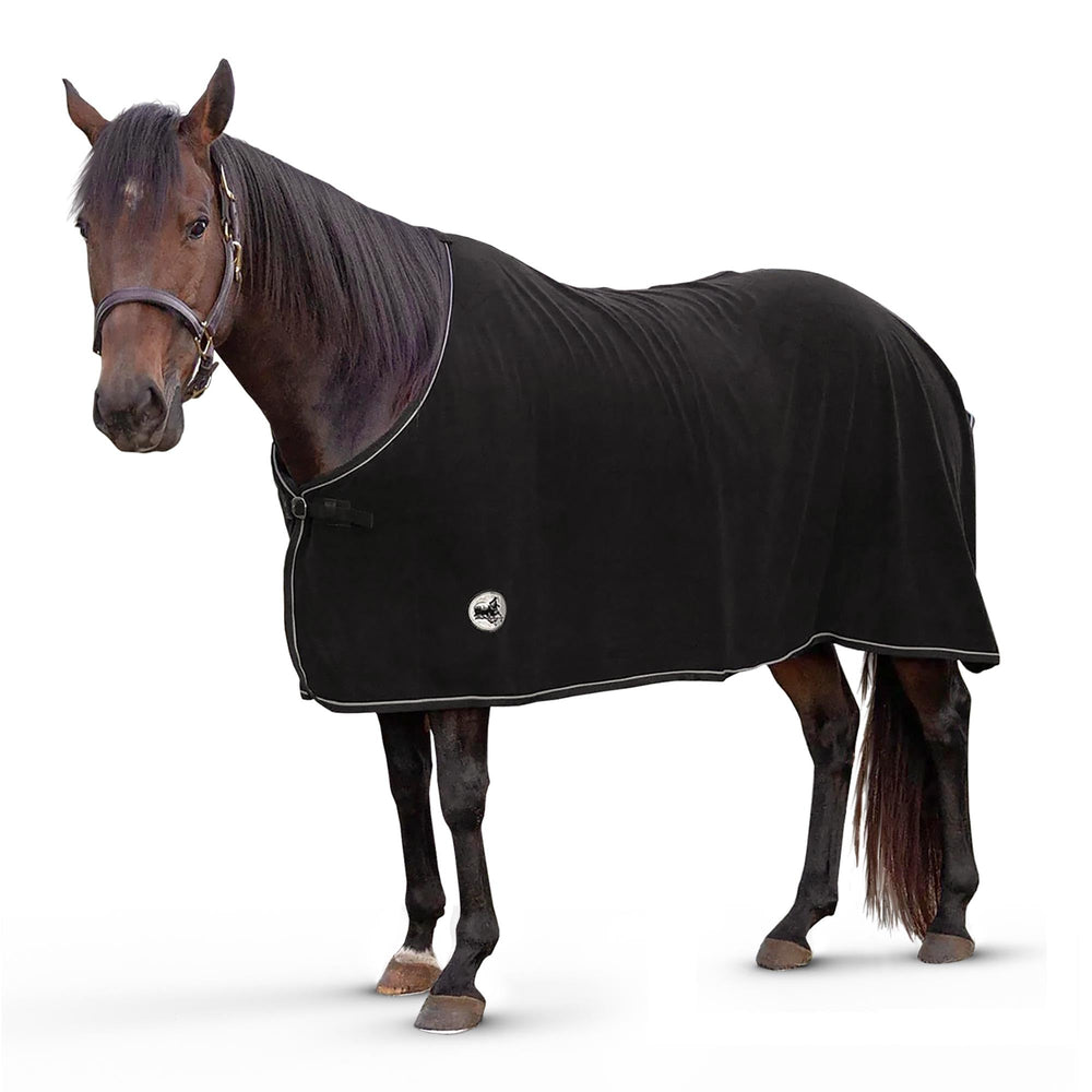 Avec surcingle, couverture Jeffers Équine Elite assure un maintien fiable.