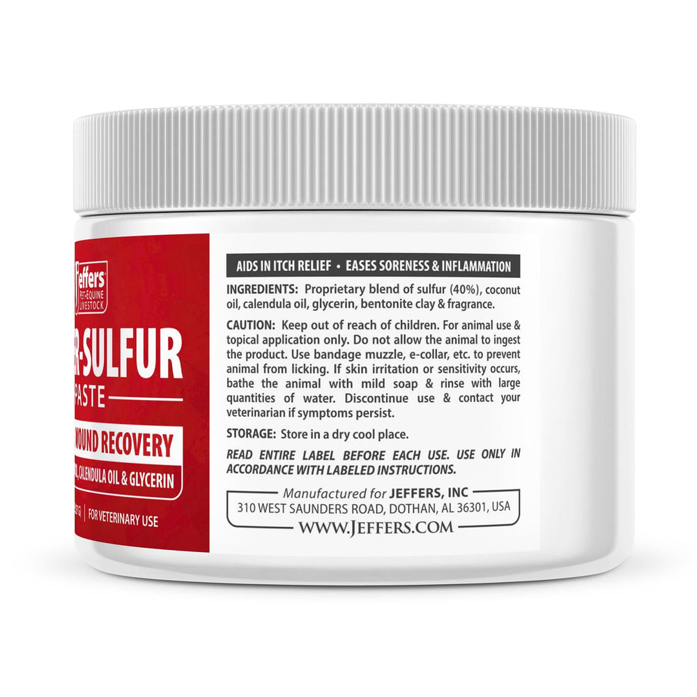 Texture crème de la pâte Jeffers Super Sulfur facile à étaler.
