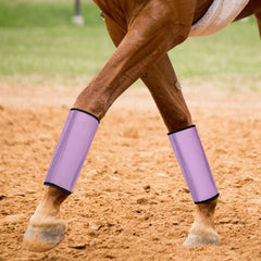 Bottes Jexine lilas clair en maille pour chevaux, style élégant et protection anti-mouches.
