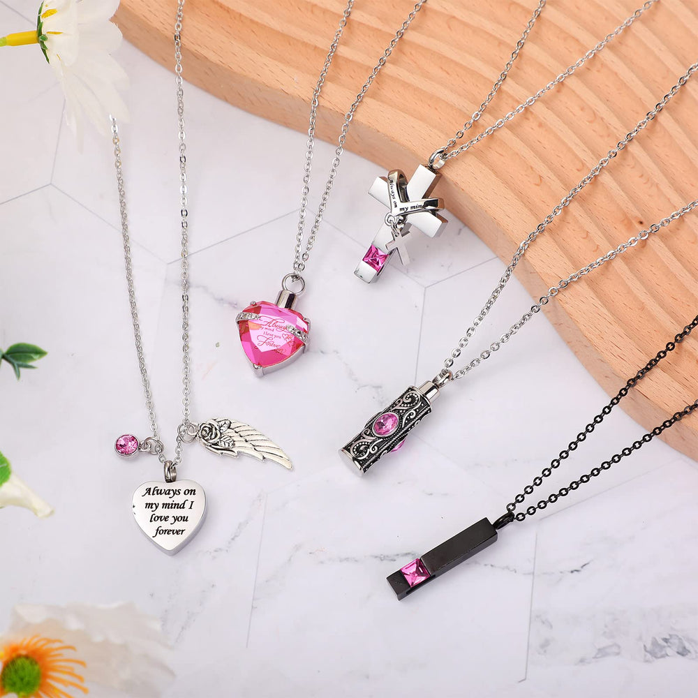 Collier urne Jexine goutte cristal, port quotidien possible.