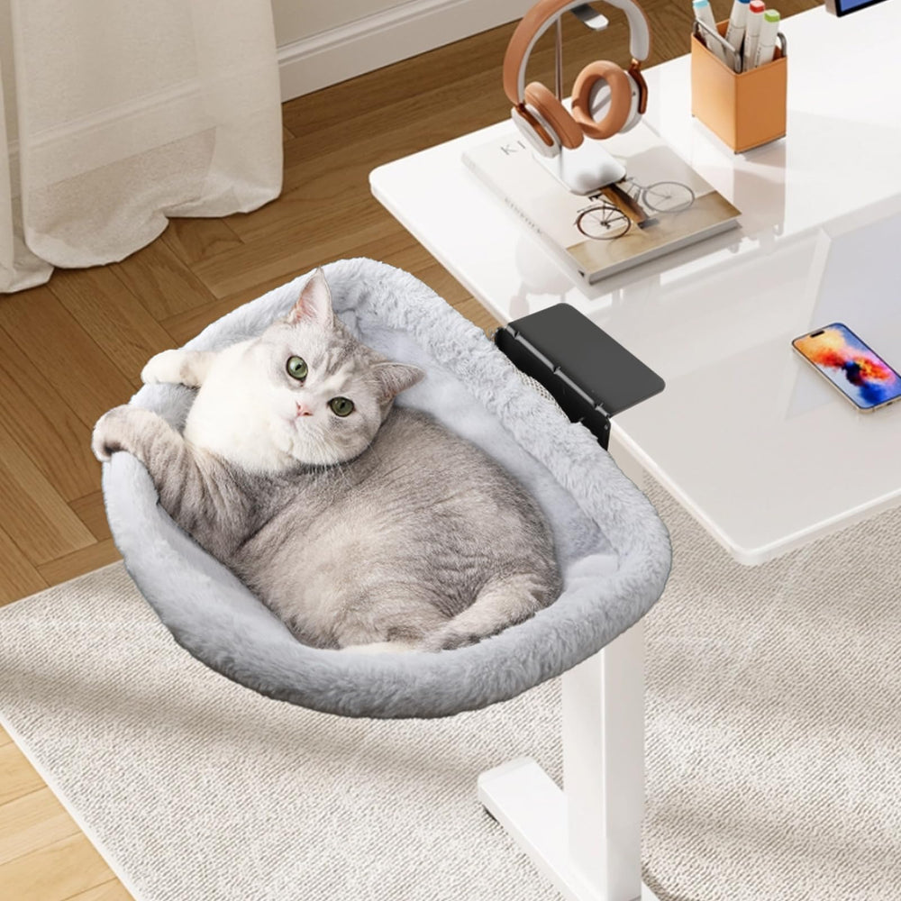 JinxZap perchoir chat pour bureau qui rapproche du propriétaire pendant le travail.
