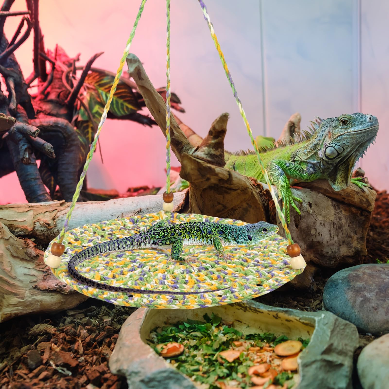 Cadre rigide évitant l affaissement du hamac reptile.