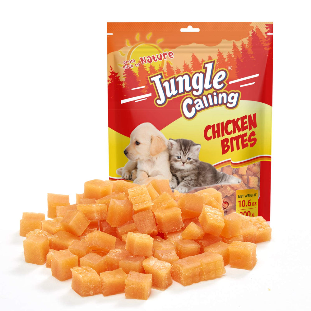 Friandises Jungle Calling au poulet dans leur emballage pratique pour chien et chat.