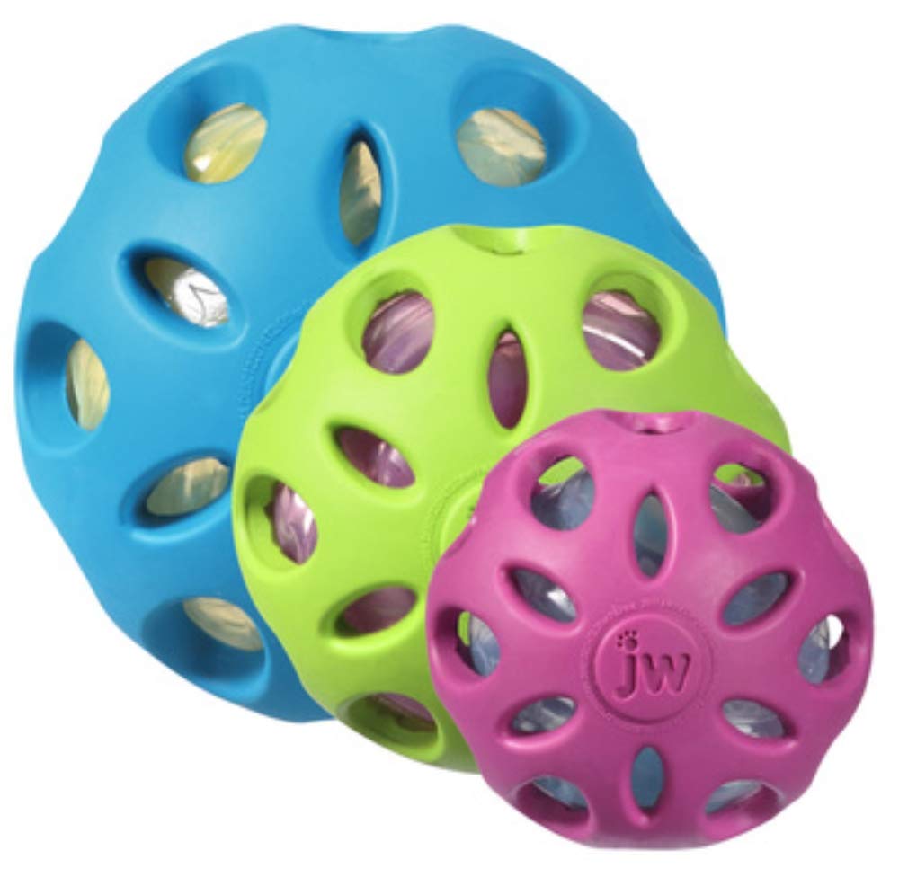 JW Pet Crackle Ball, en action lors du jeu de récupération.