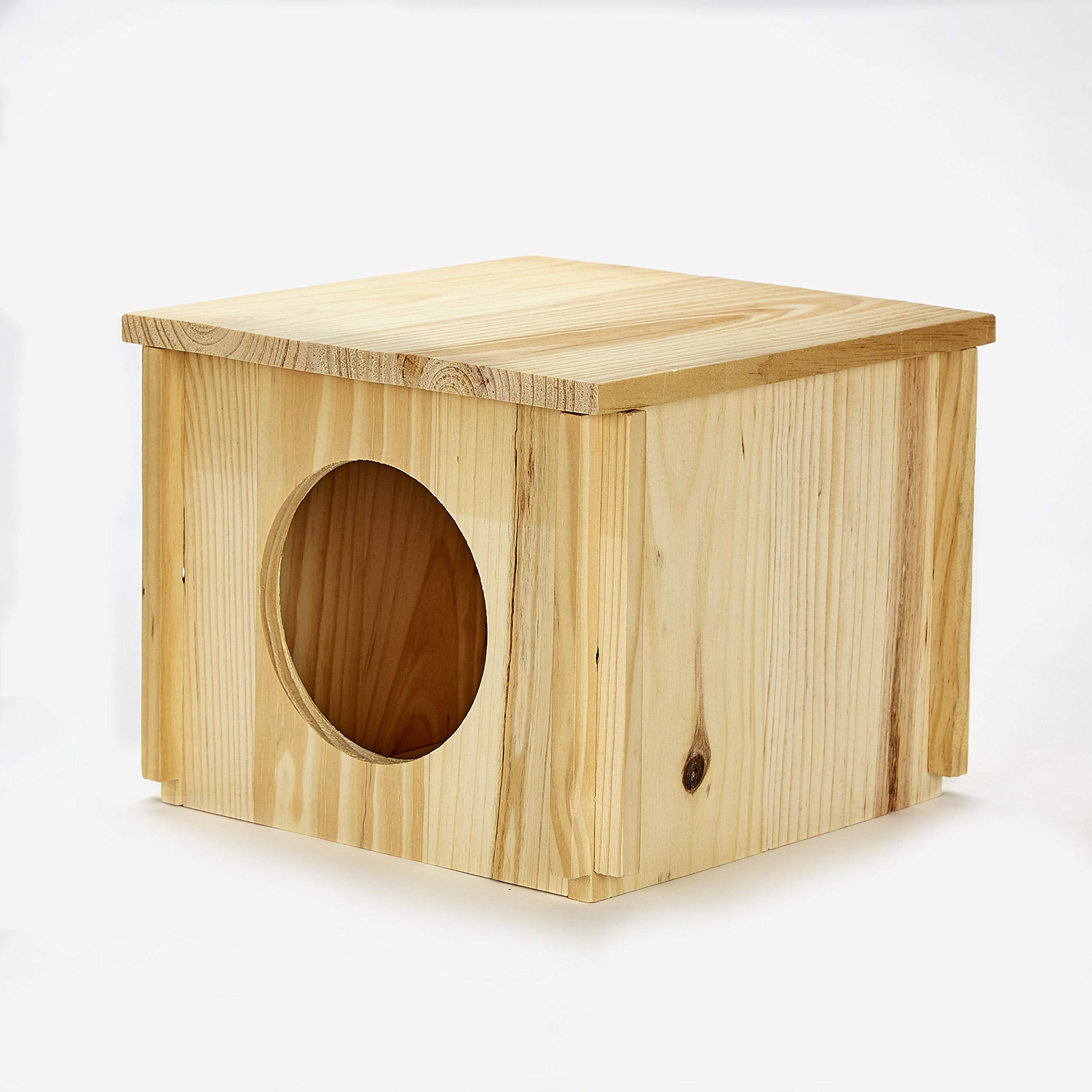 Kaytee Chinchilla Hut design universel s’adapte à la plupart des habitats.