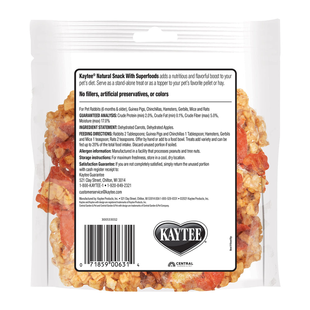 Kaytee Friandise Naturelle Carotte et Pomme favorise le jeu et le lien avec votre animal.