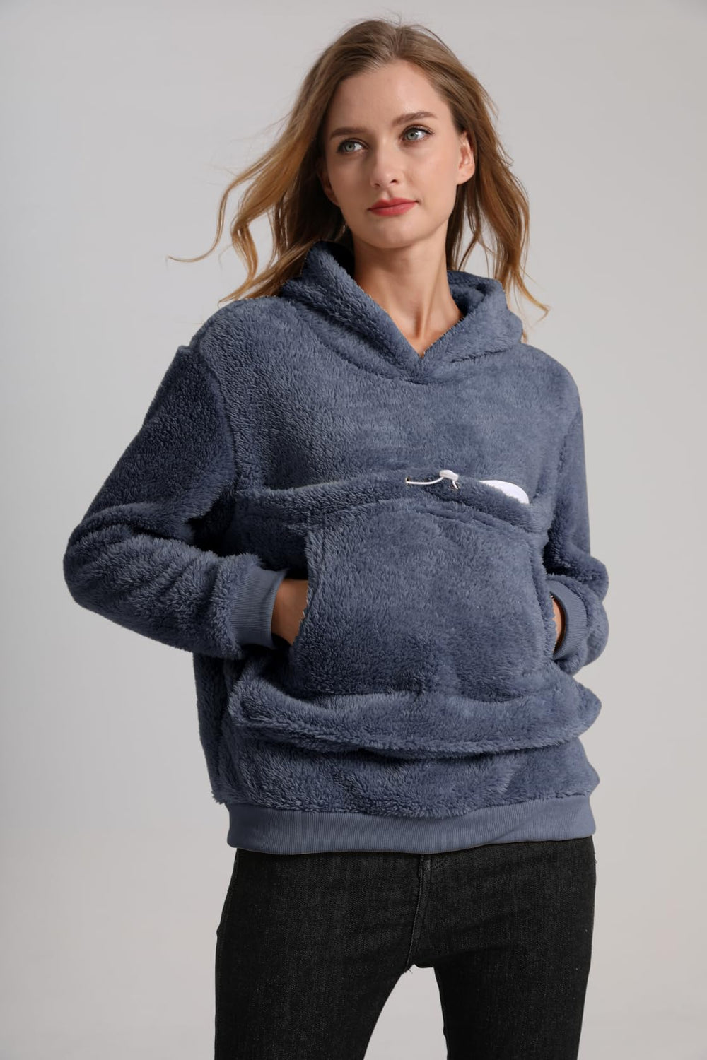 Capuche douce et confort thermique, modèle Kei Tomlison pour vous et votre animal.