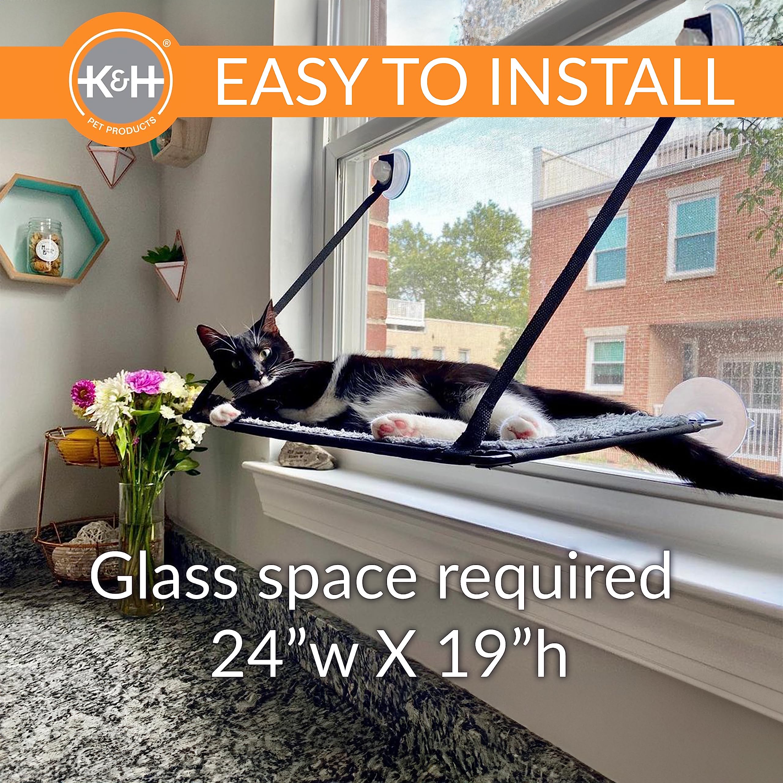 K&H Pet EZ Mount Window Sill: vue frontale idéale pour observer l’extérieur.