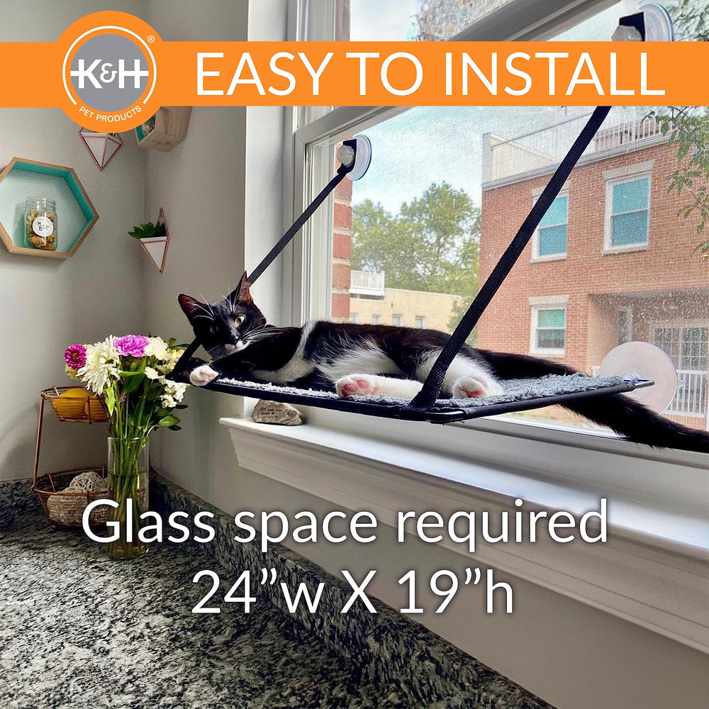 K&H Pet EZ Mount Window Sill: vue frontale idéale pour observer l’extérieur.