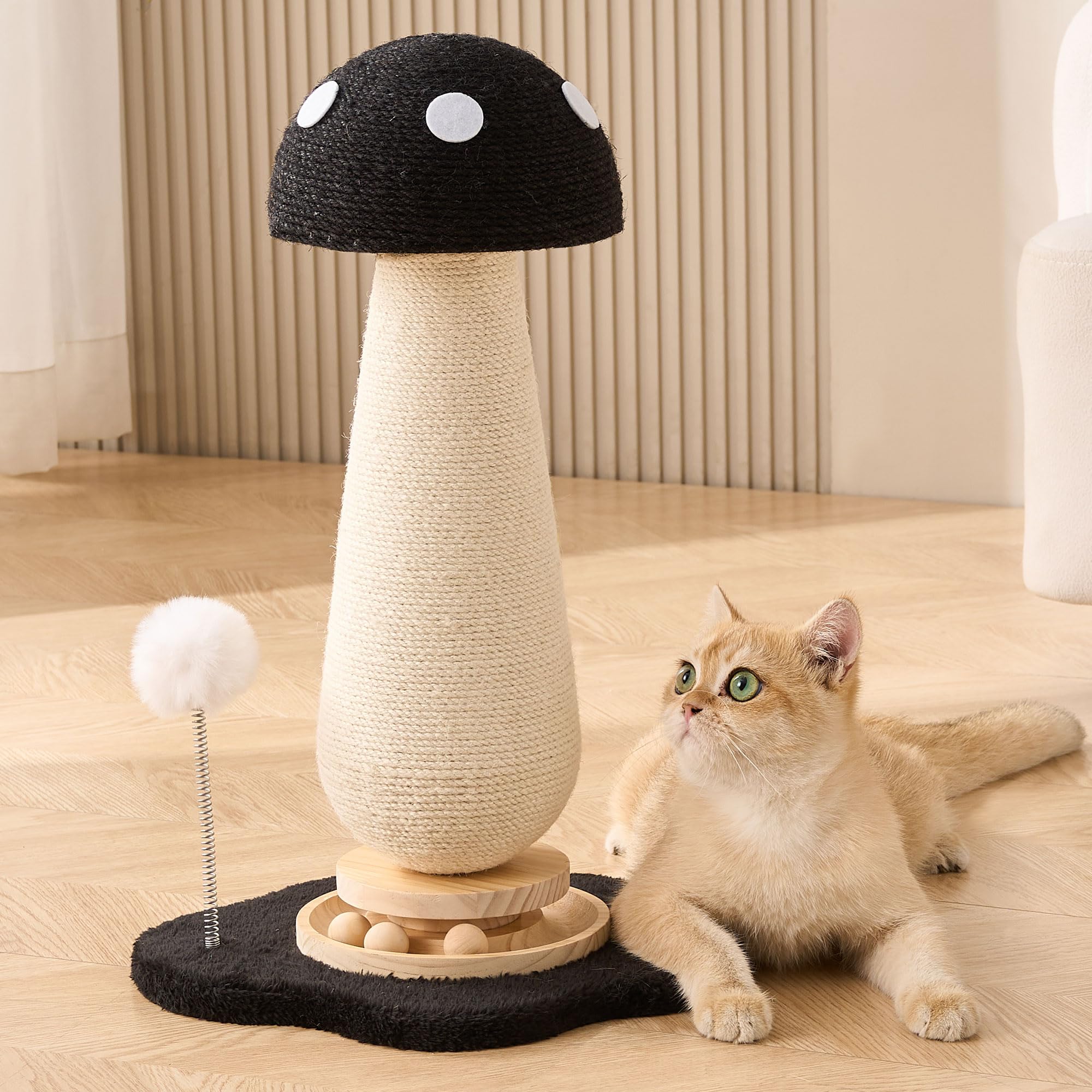 Kicari champignon-grattoir : grande surface de griffage pour chats actifs.