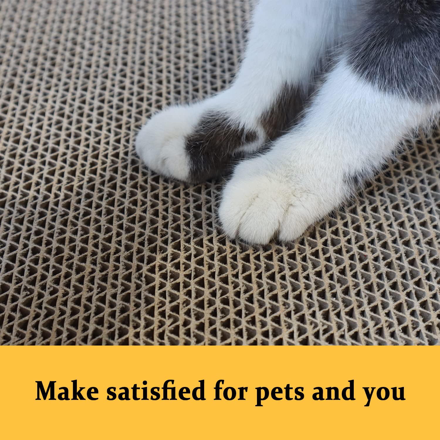 Kidding Pets grand format sert aussi de lit et cachette pour chat.