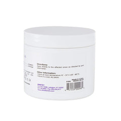 Kinetic Vet EquiShield CK Salve, texture crème visible, application douce sur les zones sensibles.