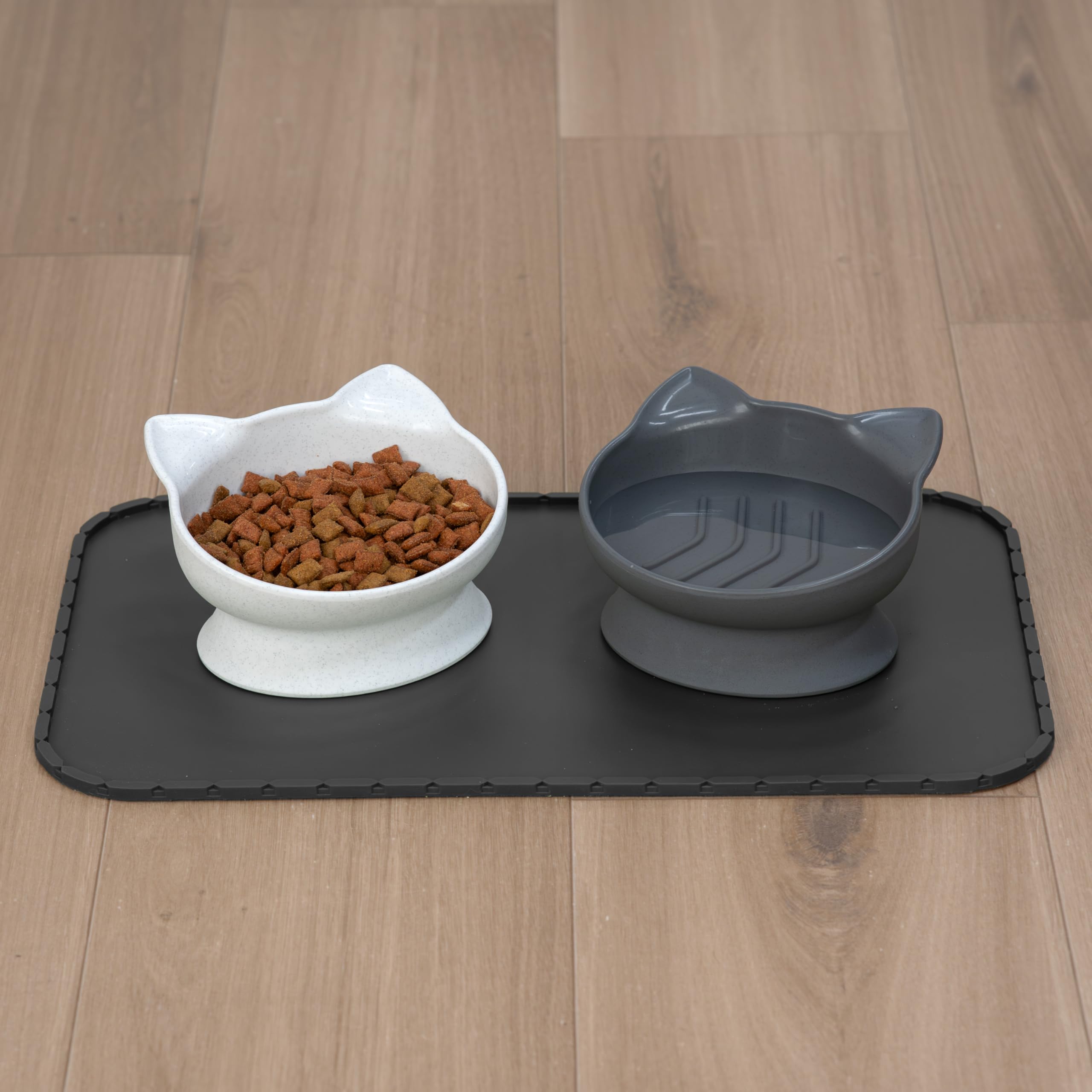 Kitty City, lavable au lave-vaisselle et base antidérapante.