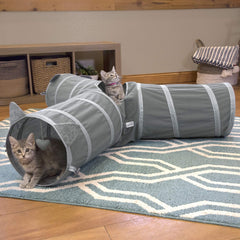 Kitty City Tunnel: tunnel grand et stable, espace de jeu généreux.