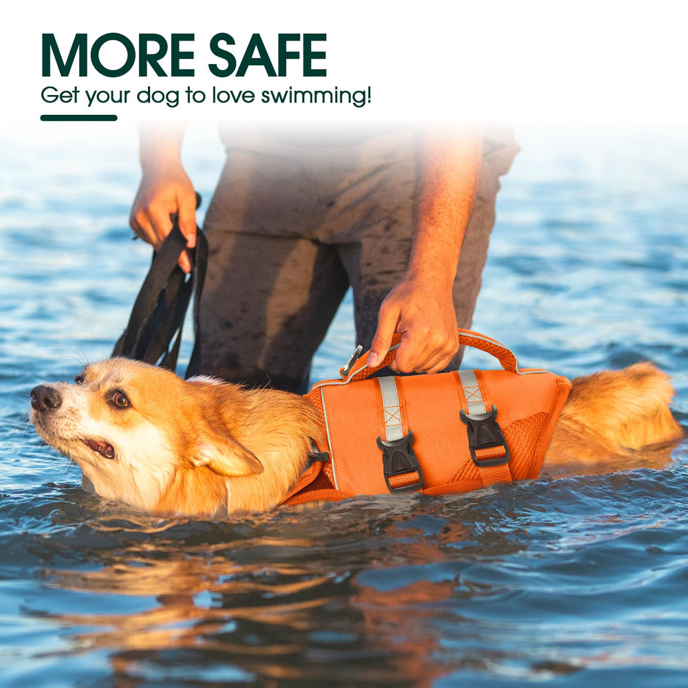 Kuoser gilet-natation-chien-noir: poignée de secours pratique pour récupérer rapidement.