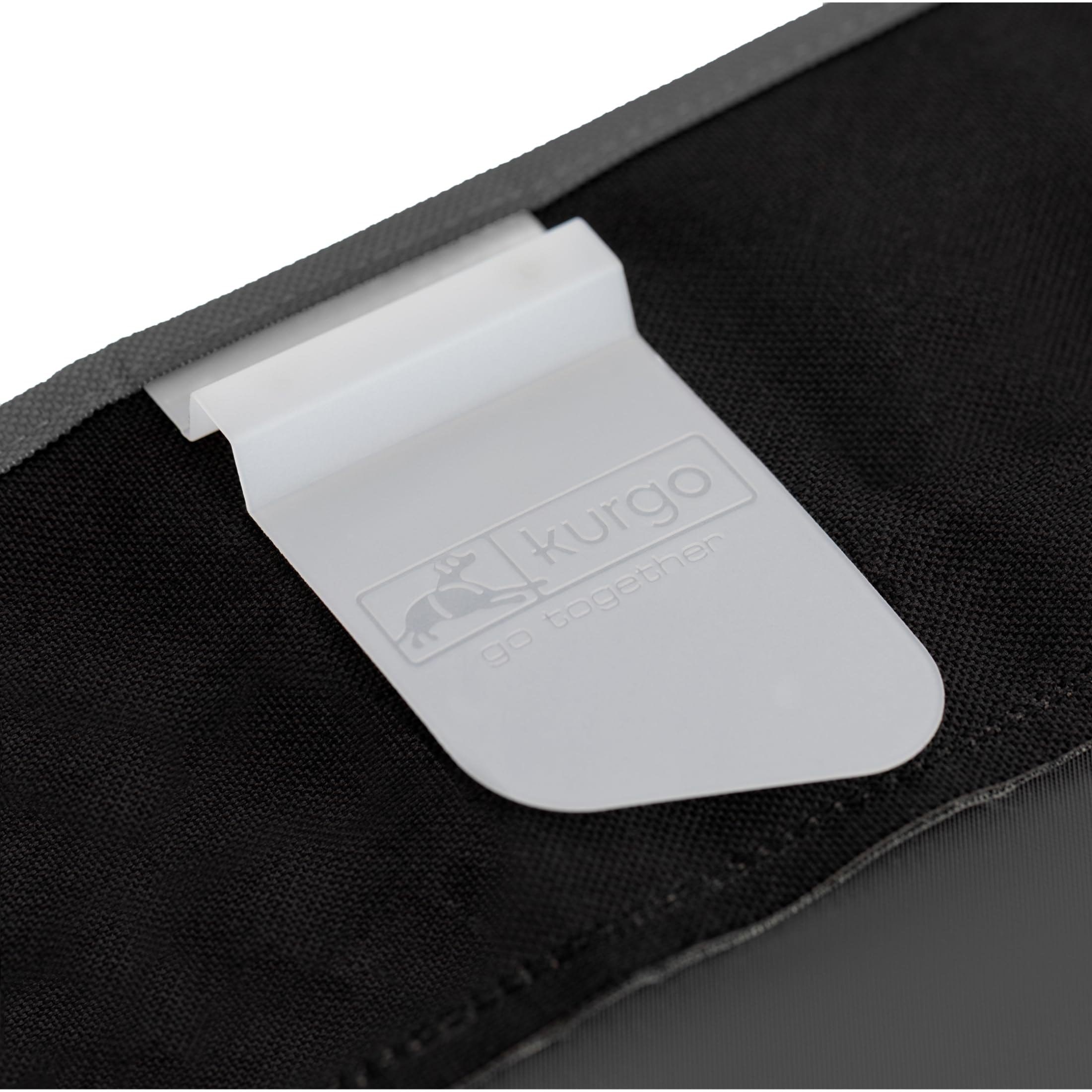 Kurgo Rover tissu imperméable etanche pour un entretien facilité après les escapades.