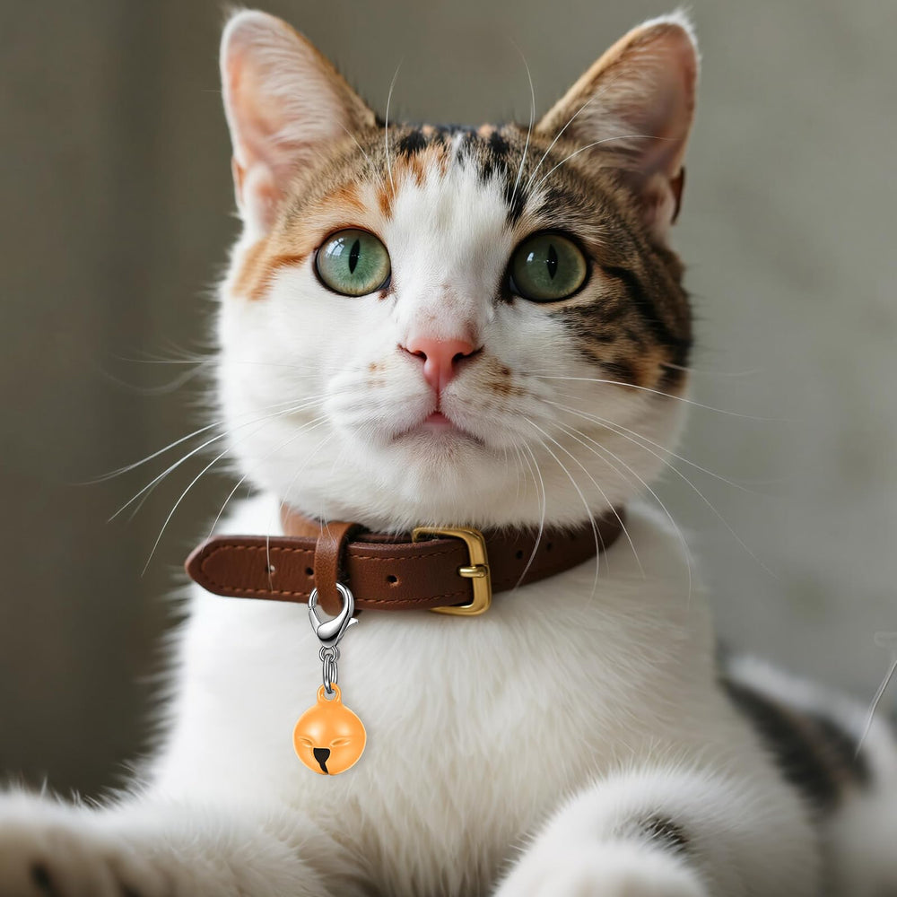 Larrel cloche pour collier chat rose, accessoire mignon et fonctionnel.