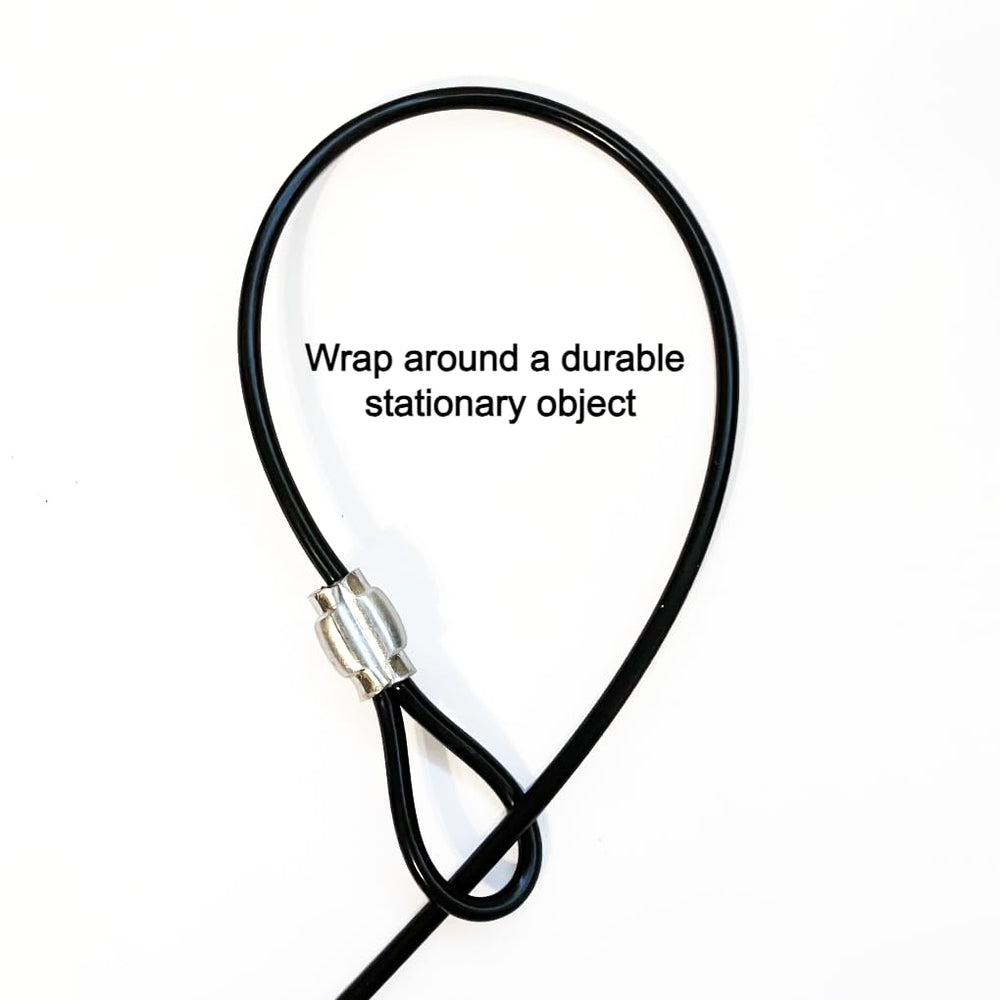 Détail du cordon vinyle LAST LEASH, conçu pour résister aux chiots actifs.