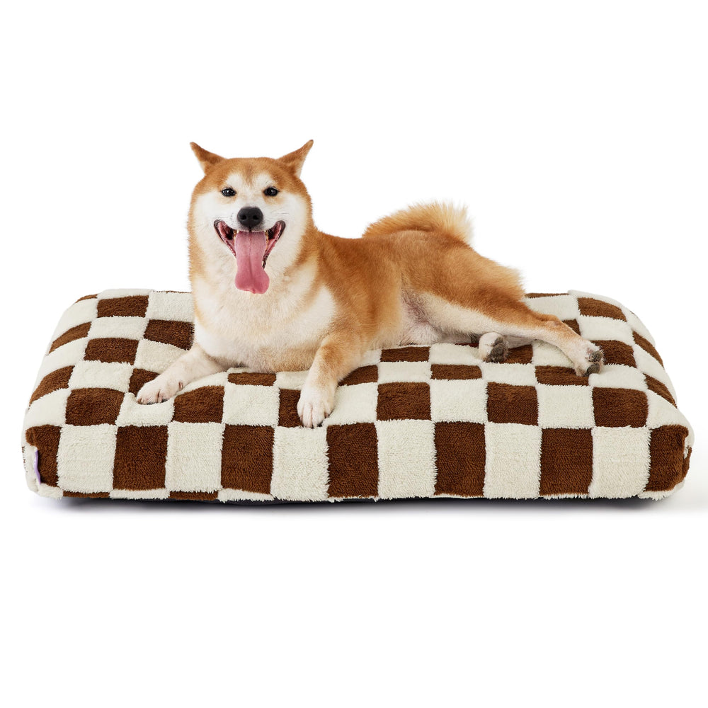 Le SURE lit chien grand et epais, mousse hachee et motif carreaux