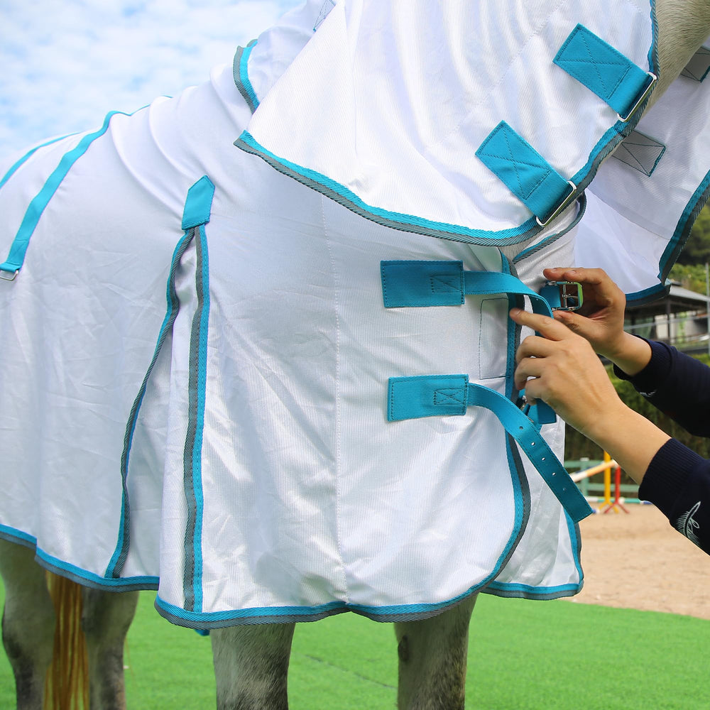 LEAFOREST cheval-garde-ventrale-ajustable: ceinture large et ajustable pour maintien sûr.