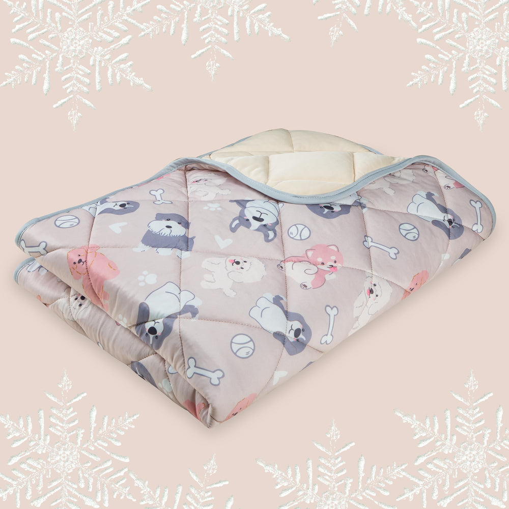 Couverture refroidissante Leekalos pour chat, parfaite pour les moments de repos.