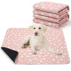 Lepark vue frontale du tapis lavable pour chien rose 31x36, pratique pour un coin toilette.