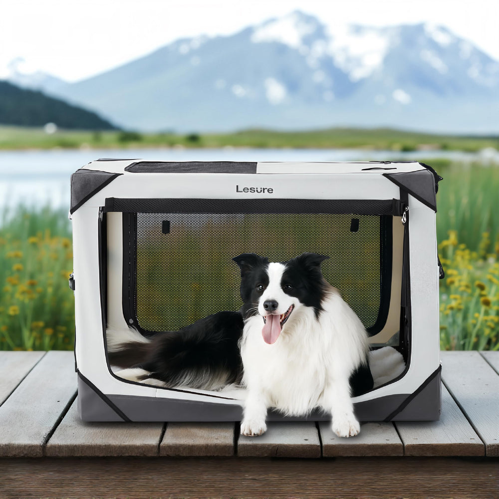 Cage pour chien LE SURE pliable avec 4 portes pour accès facile et ventilation.