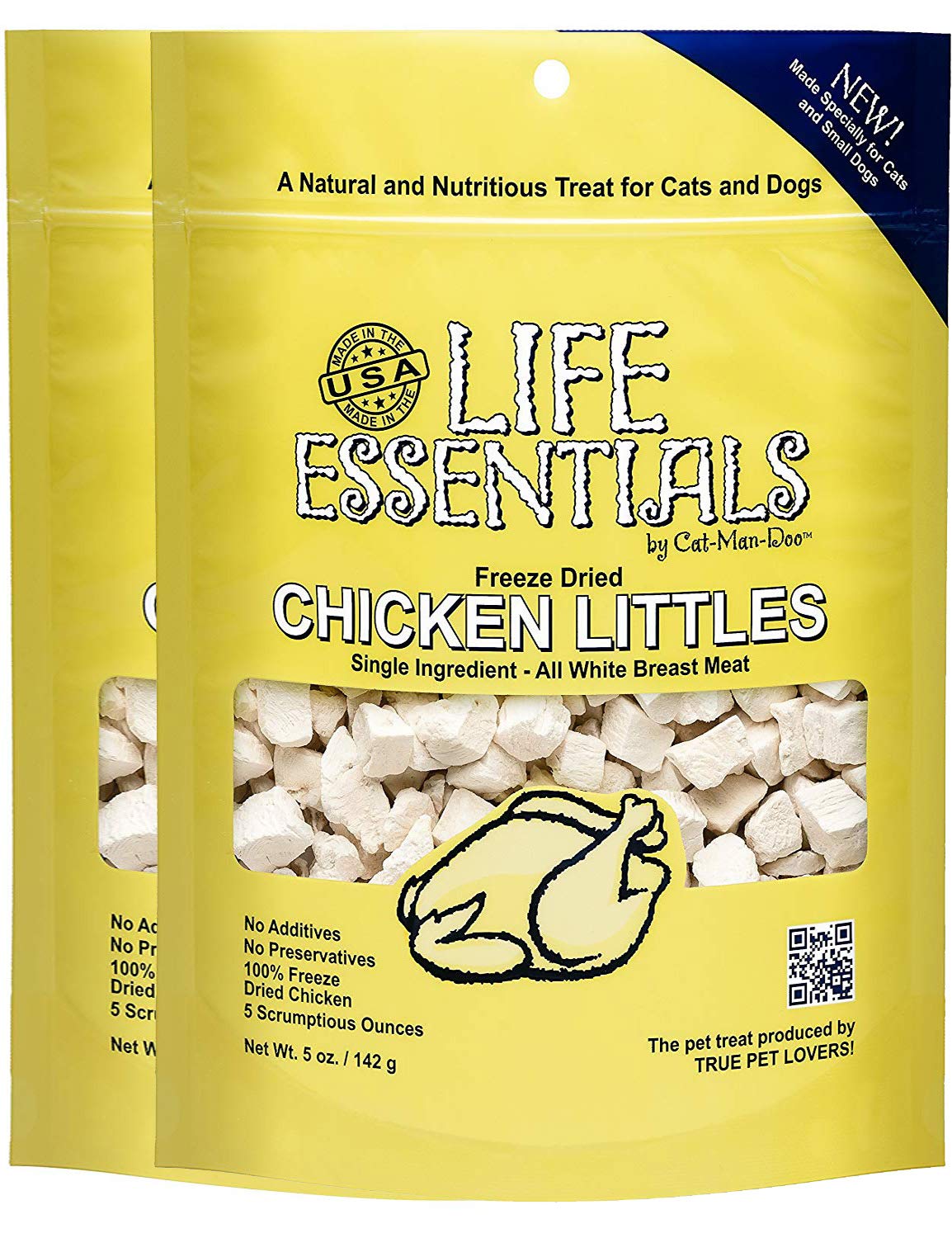 Life Essentials premier plan montrant les morceaux de poulet lyophilisé pour chats et petits chiens