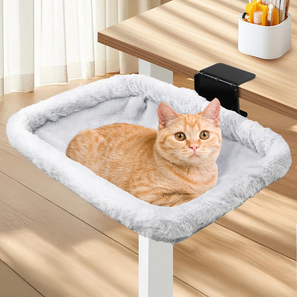 Lilyang Lit de Bureau pour Chat : fixation sécurisée sur le bord du bureau.