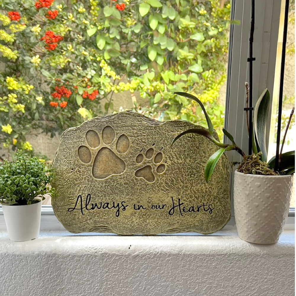 Pierre-mémoire Lily's Home pour chat, support mural intérieur élégant.