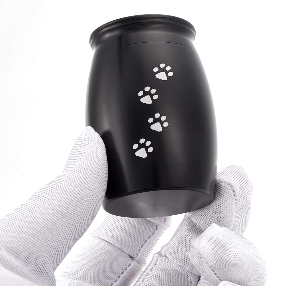 Finition inoxydable et brillante de l'urne Lines Arte mini noire.