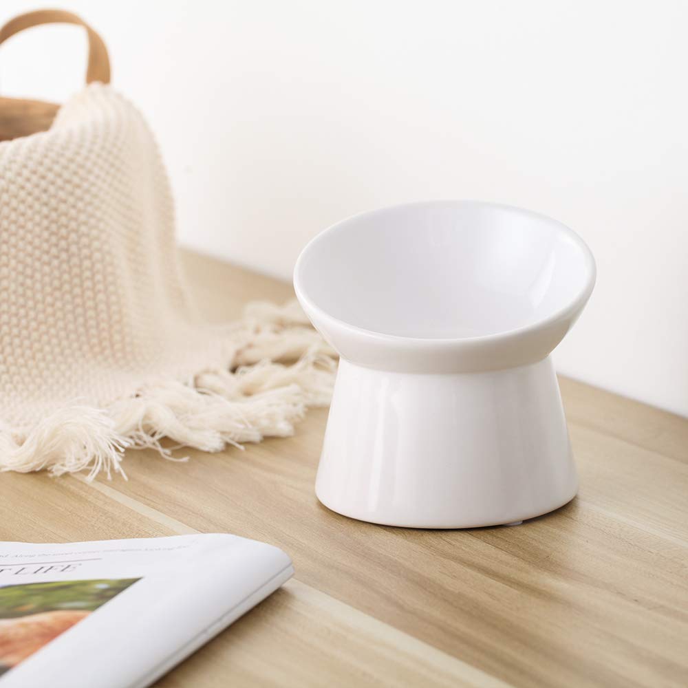 Design anti-reflux LIONWEI LIONWELI réduit les éclaboussures autour du bol.