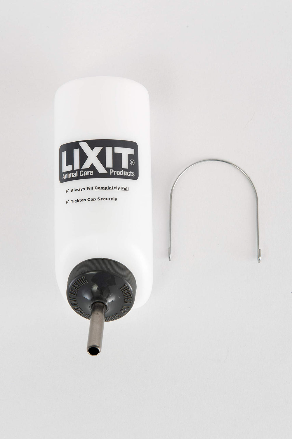 Lixit bouchon large facilite le remplissage et l'entretien.