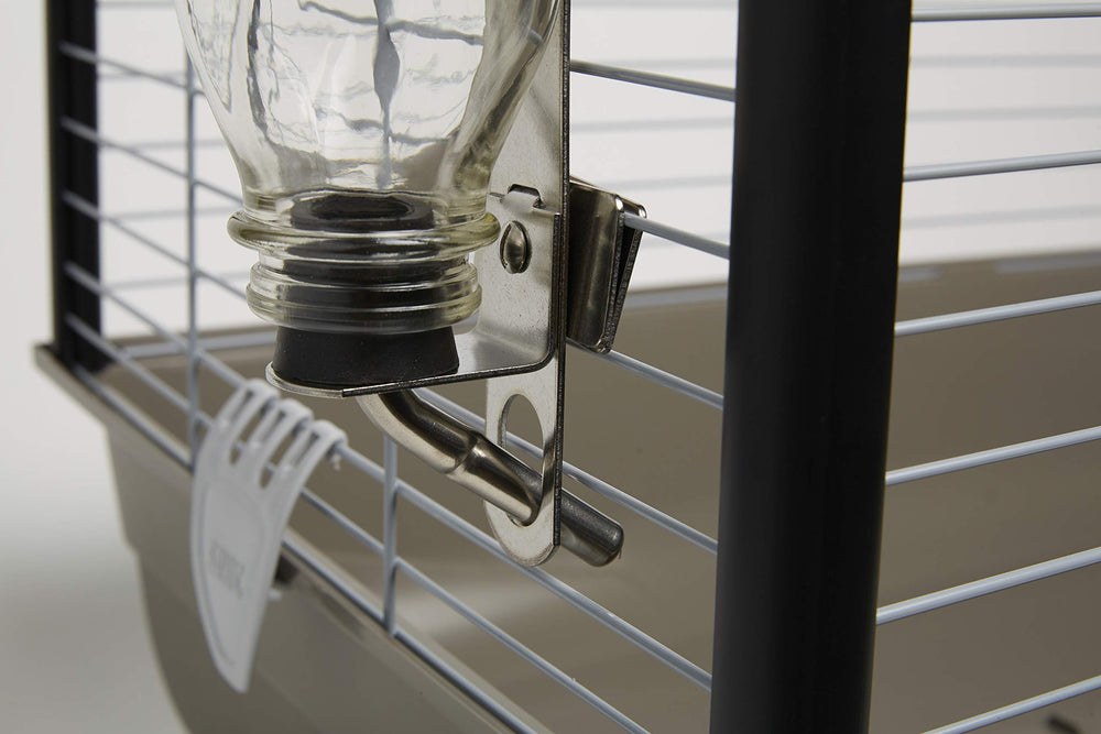 Lixit conserve l’eau propre et fraîche grâce à son design.