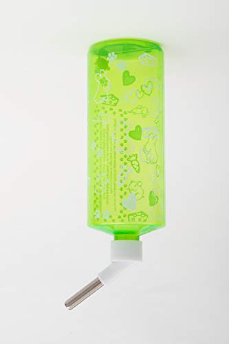 Capacite 32-ounce pour hydratation durable en cage.