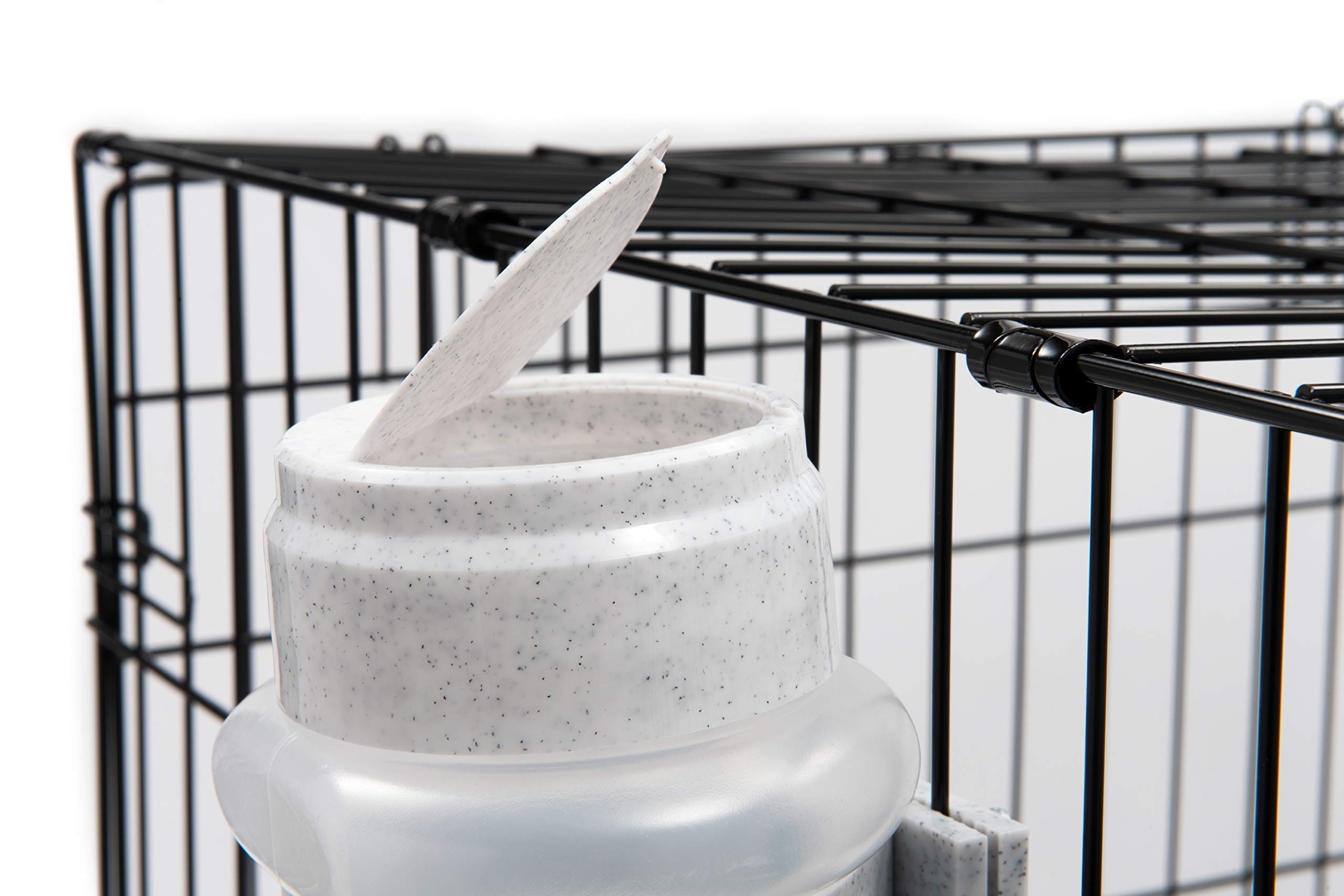 Capacité 44 oz Lixit, bouteille adaptée pour chiens actifs.