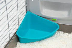 Pan d'angle Lixit vert pour cages compactes, rangement simple.
