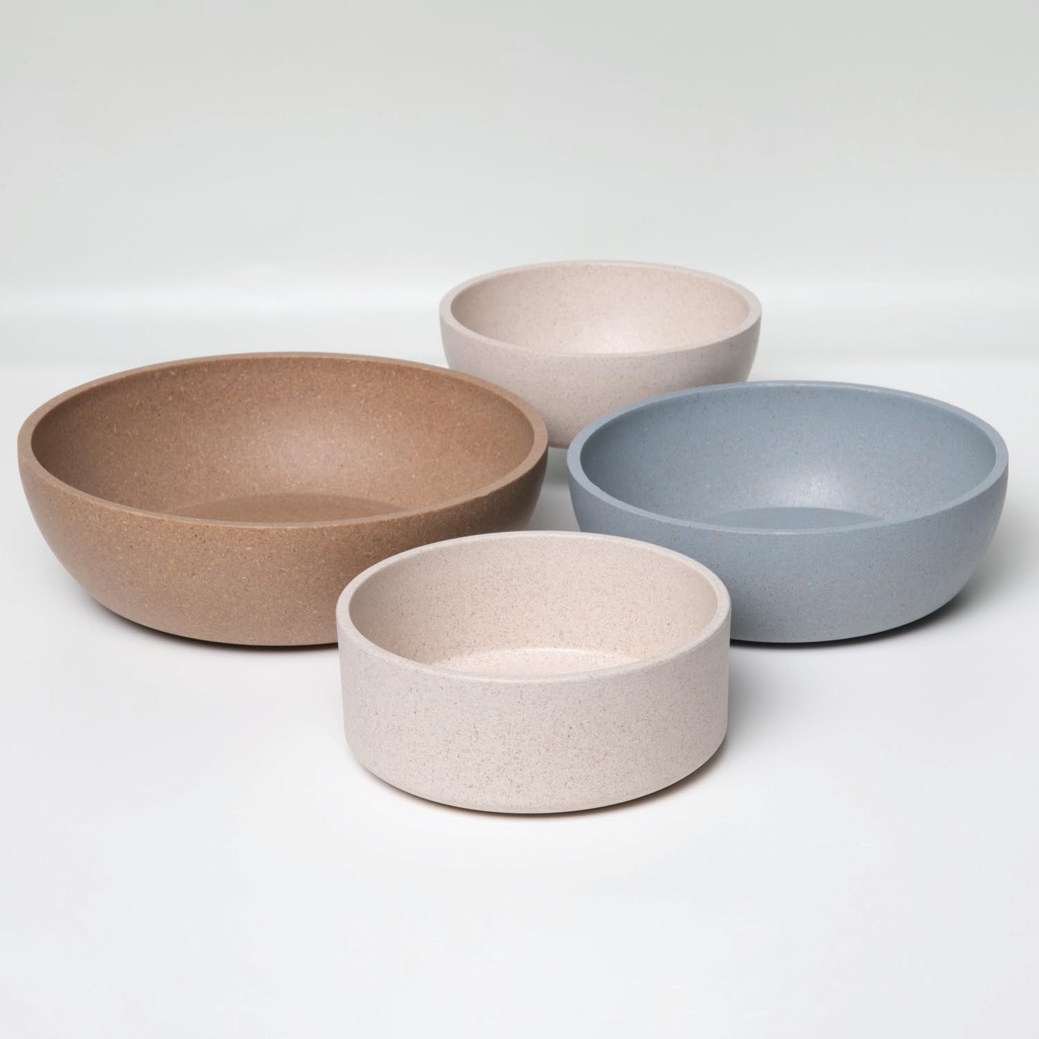 Base antidérapante Dolce Bamboo pour stabiliser le bol sur tapis.