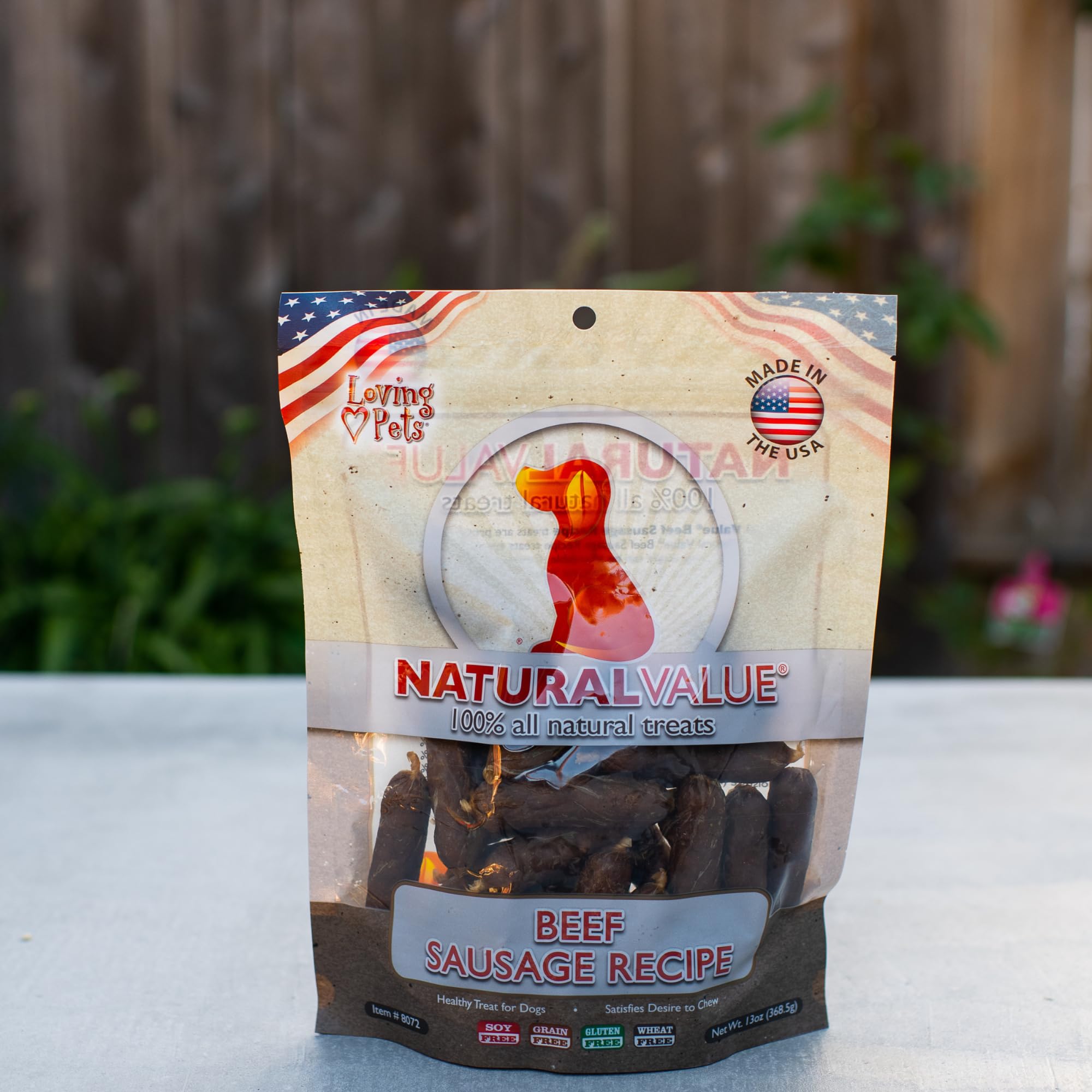 Loving Pets Natural Value Beef Sausages texture-moelleuse, convient a chiens de toutes tailles.