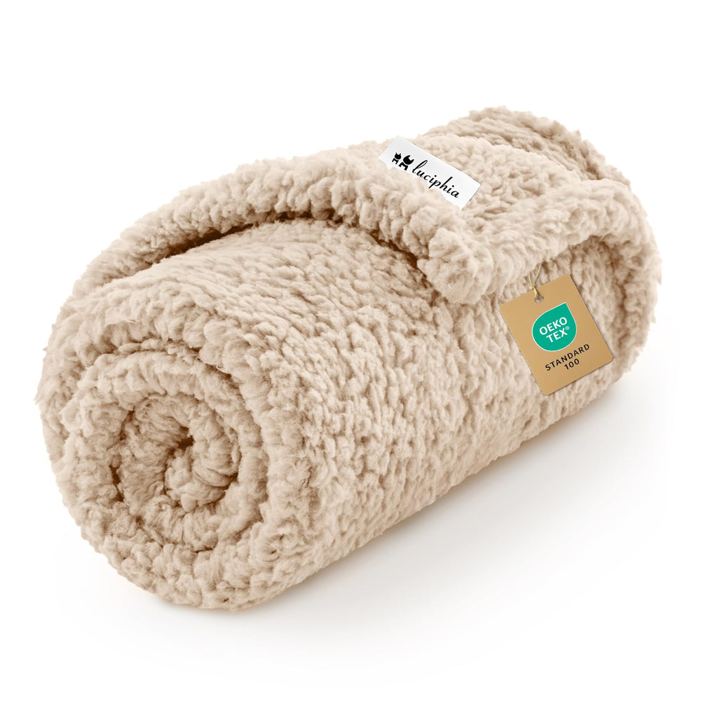 Couverture luciphia douce pour chien petit beige, chaleur réconfortante pour les moments de repos.
