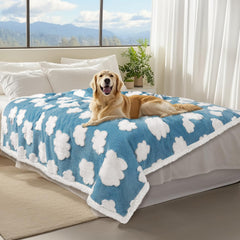 Luciphia couverture impermable pour chien bleu nuage protege le canapé des liquides.