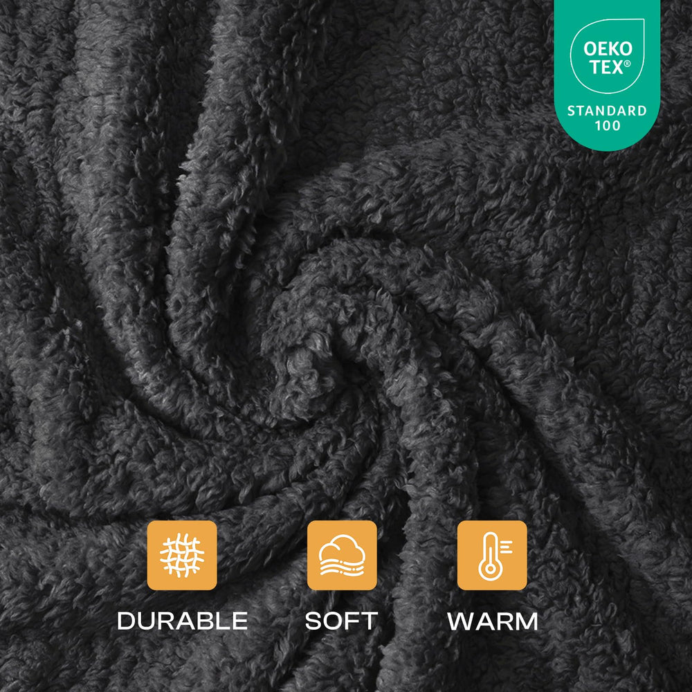 Couverture Luciphia pour animal noir 76x52 cm, moelleuse et pratique.
