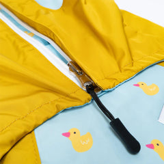 Lucy & Co. Lucky Ducky poncho réversible pour chien, deux looks pratiques
