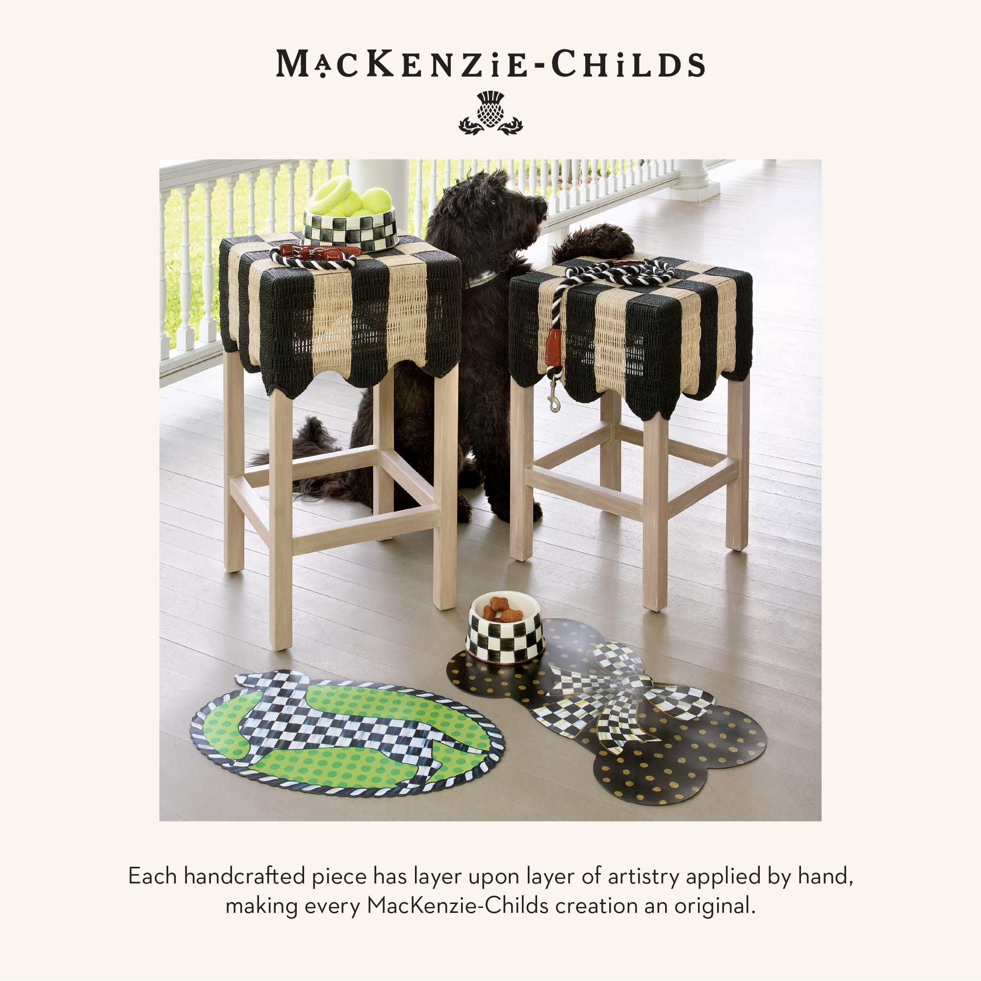 MacKenzie-Childs tapis-repas cède à un cadeau idéal pour amoureux d’animaux et design.