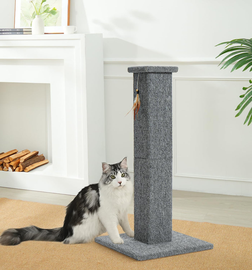 Grand poteau de griffage Made4Pets pour chats et chatons gris.