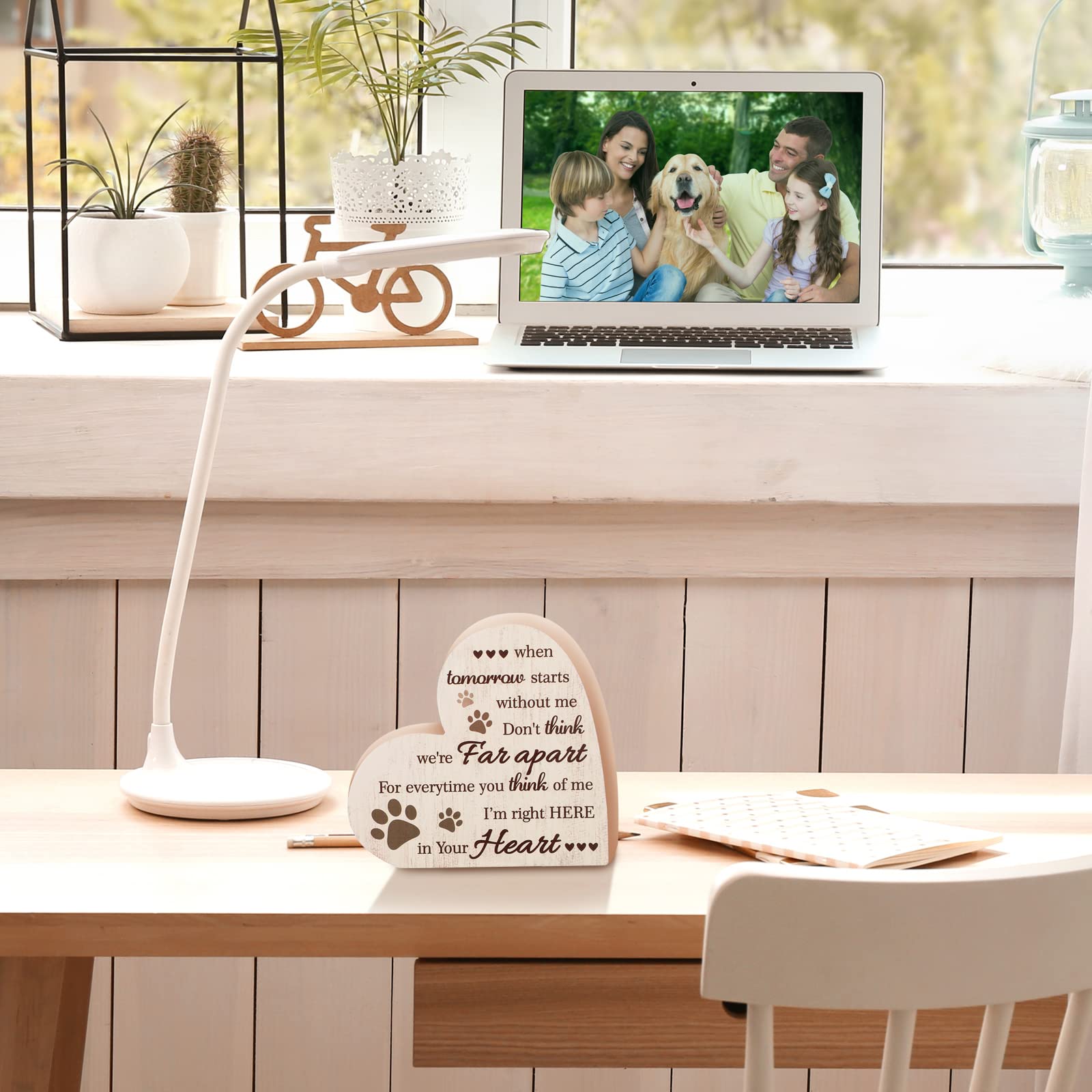 Maitys décoration-bois-rustique crée une ambiance chaleureuse et apaisante.